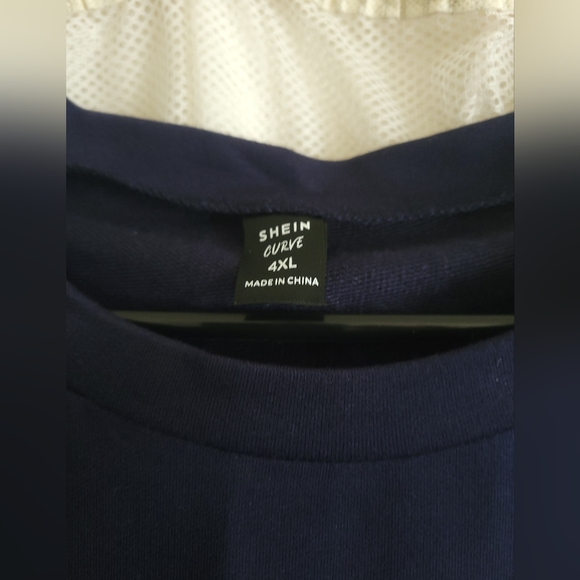 New/SHEIN Curve/Blue Blouse/Long sleeves/Print sleeves/ 4XL - Picture 2 of 5